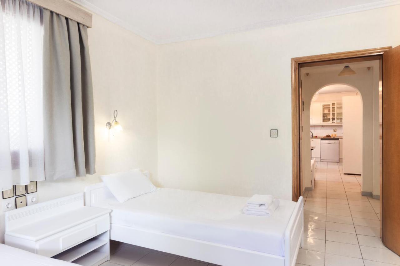 Hotel Odysseas โปไลโครโน ภายนอก รูปภาพ